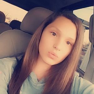 Meet your Posher, Kylee